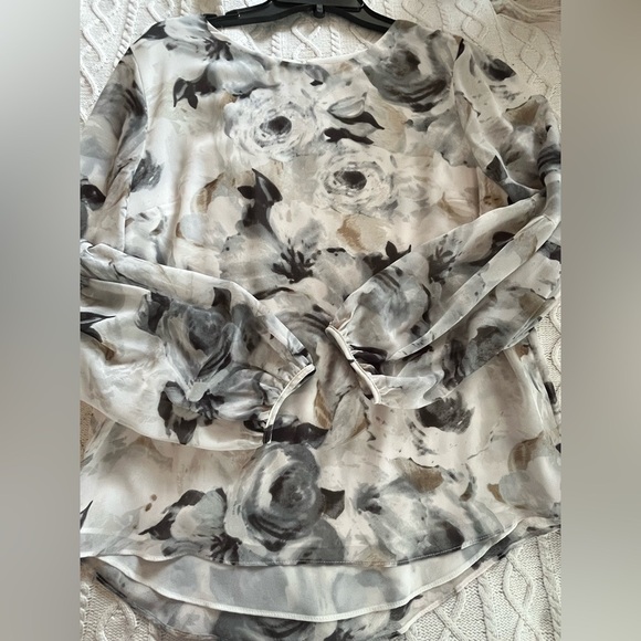 Calvin Klein Women's Floral Blouse - Black and Gray size Medium to Large - Picture 9 of 13